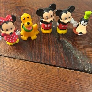 Disney Mickey & Friends Colorful Figurine 5 piece Set